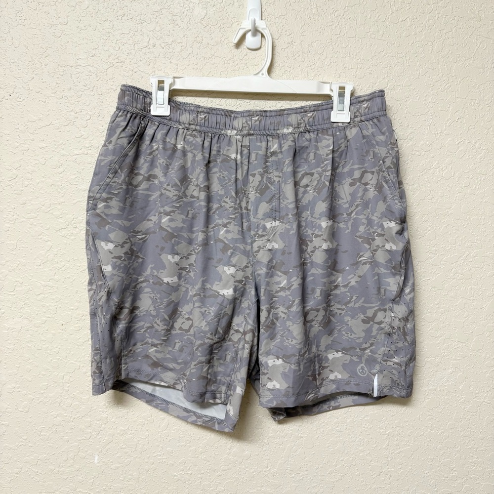 Tasc Performance Shorts Mens Gray Camo Lined Active Stretch Drawstring Size L